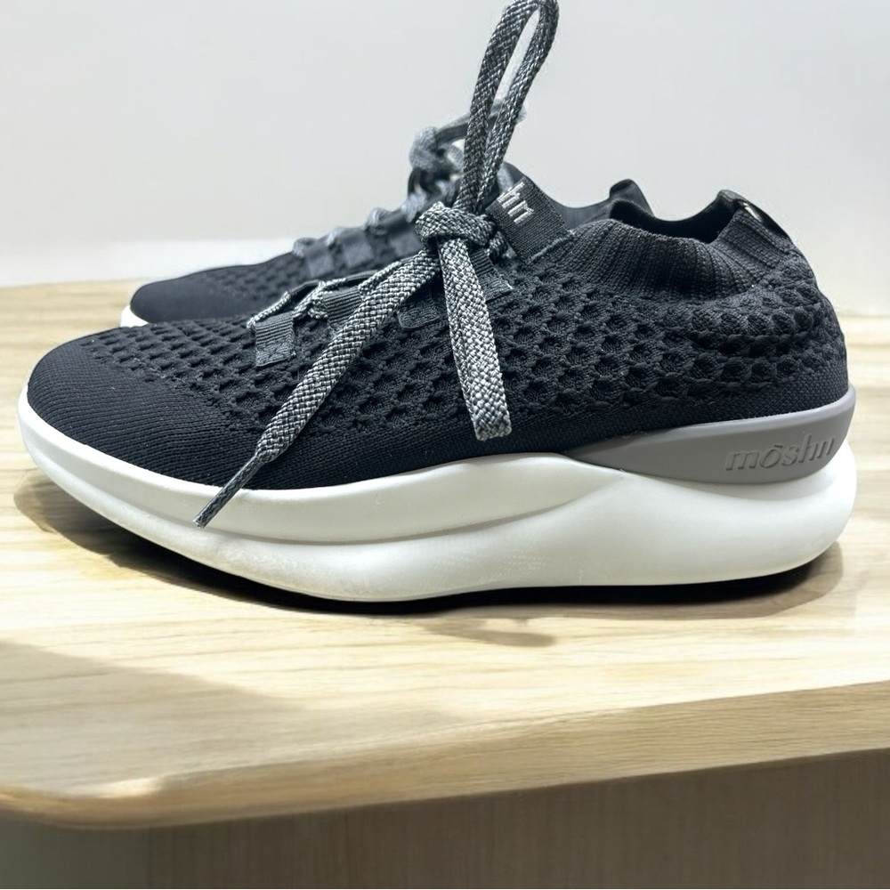 Moshn by Klogs - Vigor Women’s Rocker Bottom Sneaker - Black - Size 6